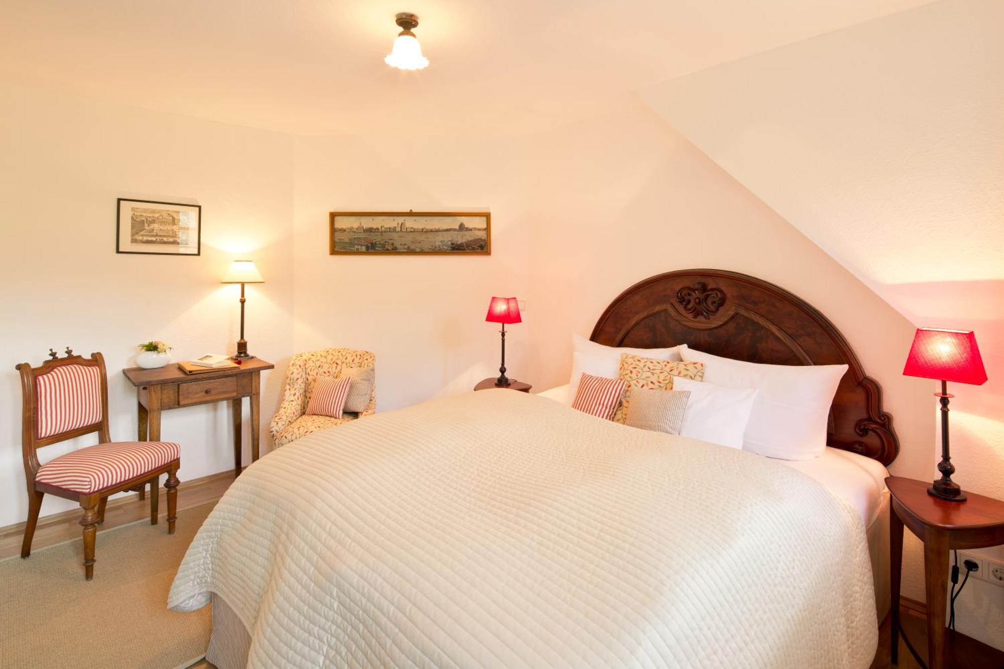 Romantik Hotel Landhaus Baerenmuehle Frankenau Стая снимка